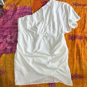 Elegant White One-Shoulder Dress